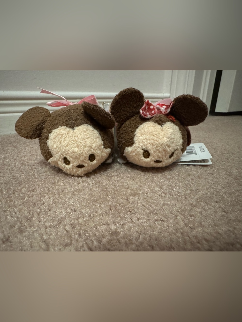 Disney Tsum Tsum Mickey Mouse and Minnie Mouse Valentine’s Day Candy Set